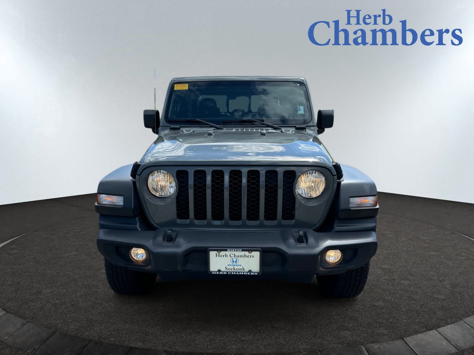 Used 2021 Jeep Gladiator Sport with VIN 1C6HJTAG8ML527499 for sale in Seekonk, MA