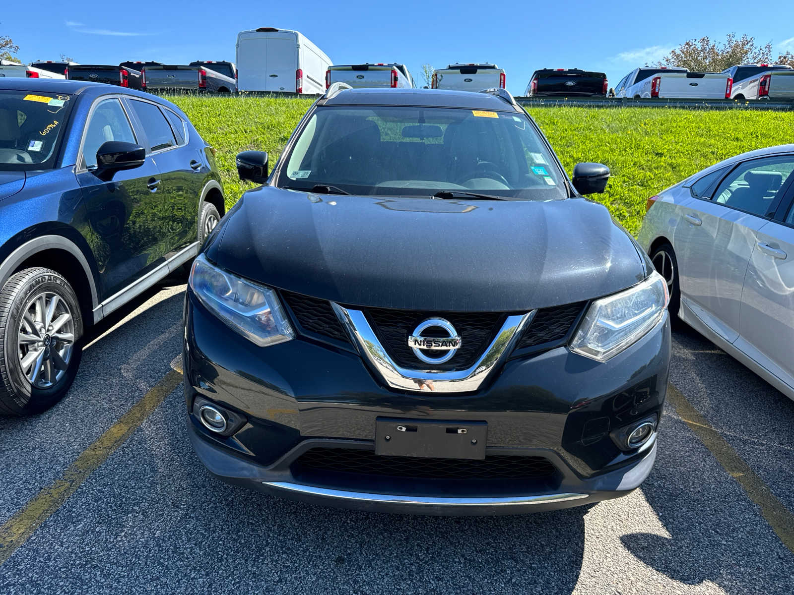 Used 2016 Nissan Rogue SL with VIN 5N1AT2MV6GC912018 for sale in Seekonk, MA