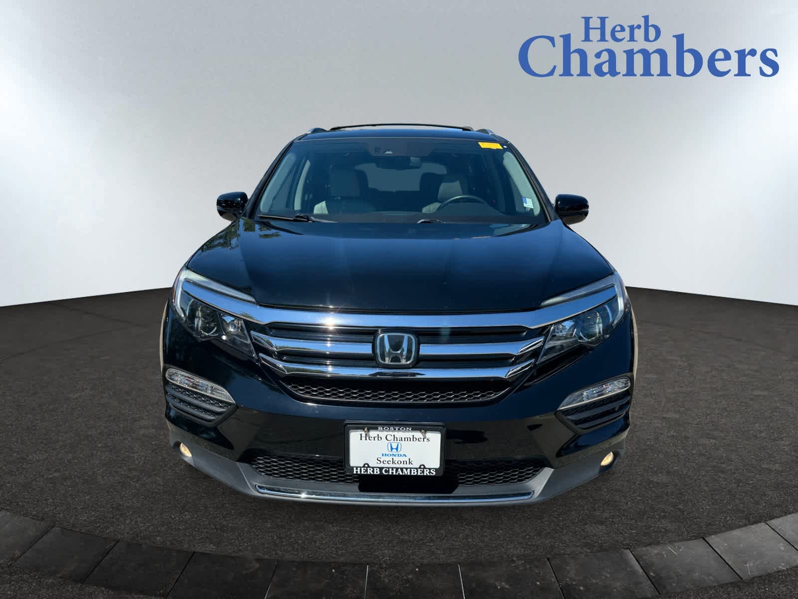 Used 2016 Honda Pilot Elite with VIN 5FNYF6H07GB125355 for sale in Seekonk, MA