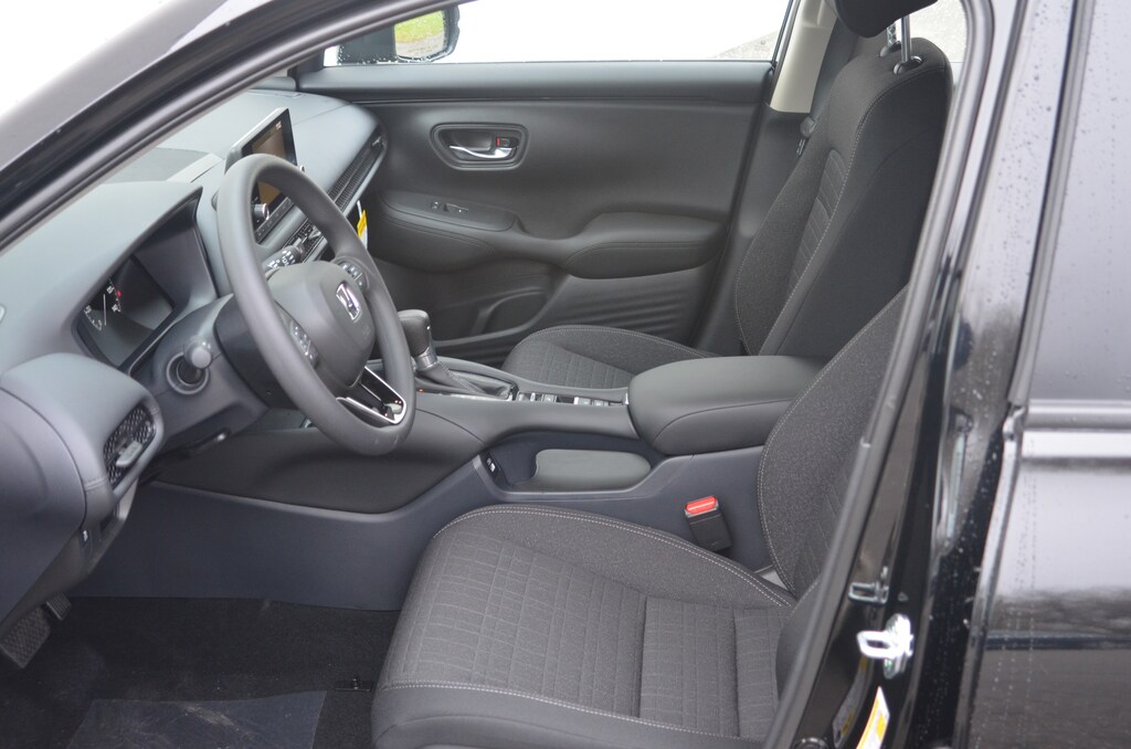 New 2025 Honda HRV For Sale at Herb Chambers Honda of Westborough VIN