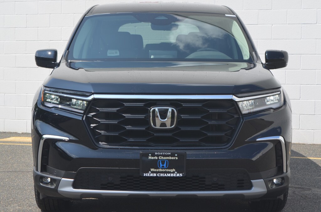 New 2025 Honda Pilot For Sale at Herb Chambers Honda of Burlington VIN
