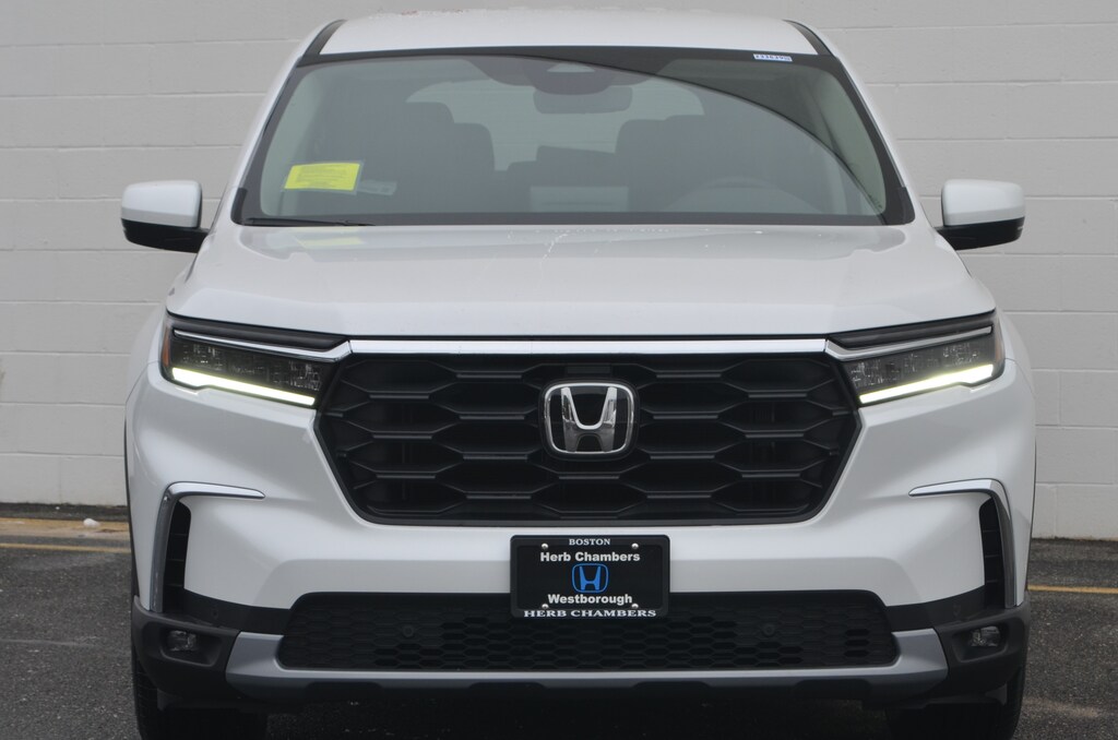 New 2025 Honda Pilot For Sale at Herb Chambers Honda of Westborough VIN