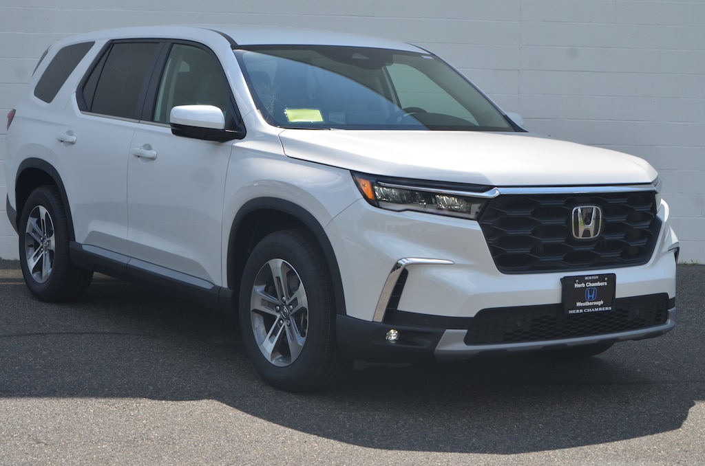 New 2025 Honda Pilot For Sale at Herb Chambers Honda of Westborough VIN