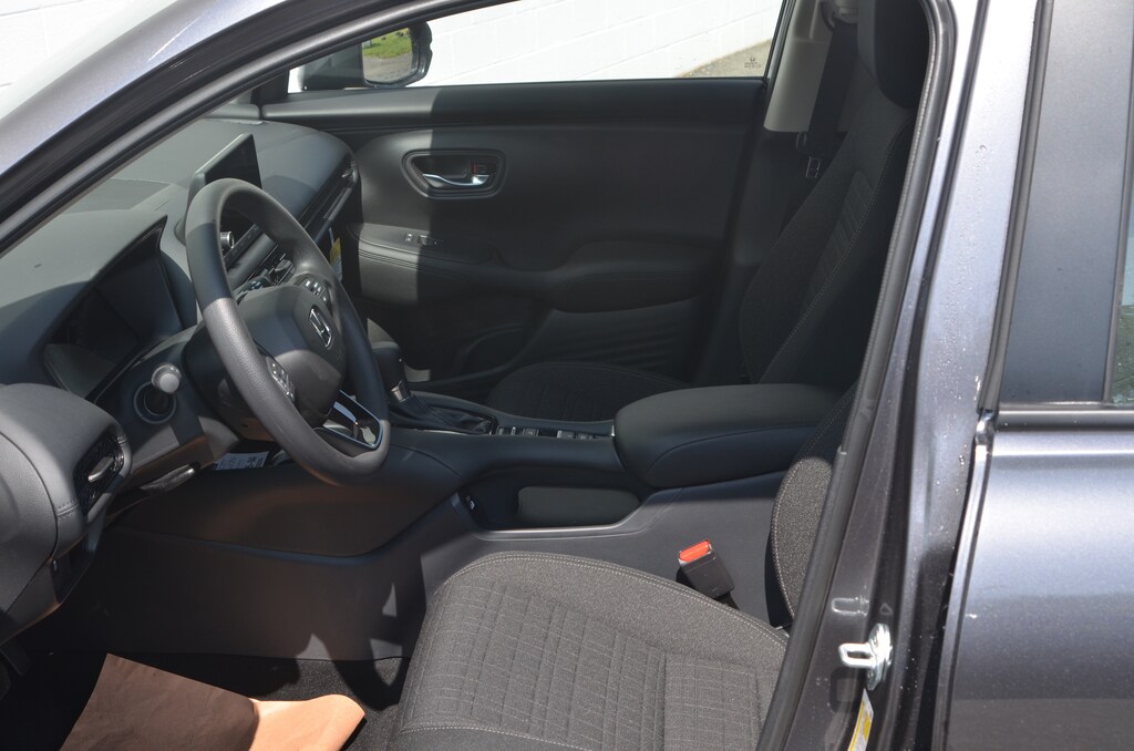 New 2025 Honda HRV For Sale at Herb Chambers Honda of Seekonk VIN