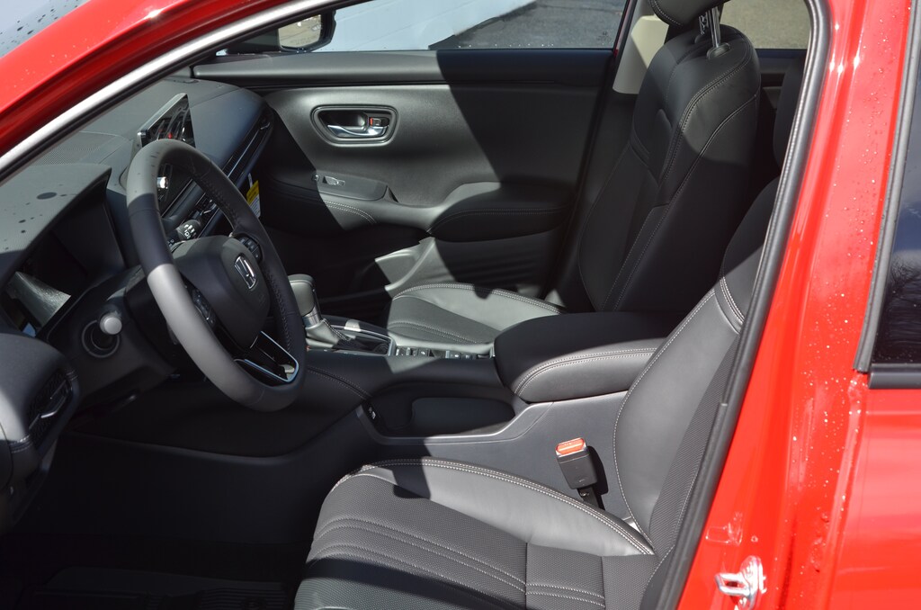 New 2025 Honda HRV For Sale at Herb Chambers Honda of Westborough VIN