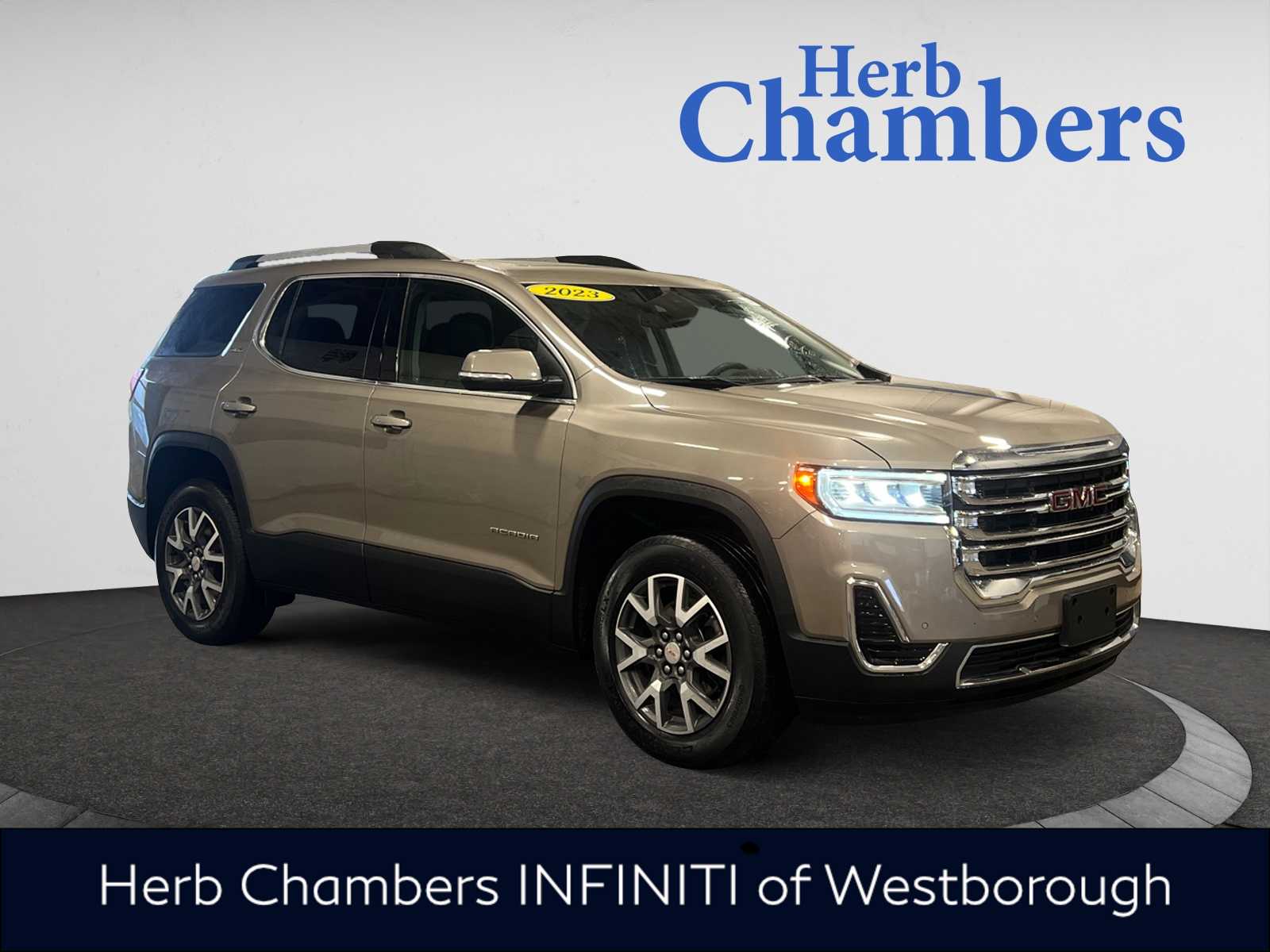 2023 GMC Acadia SLE's photo