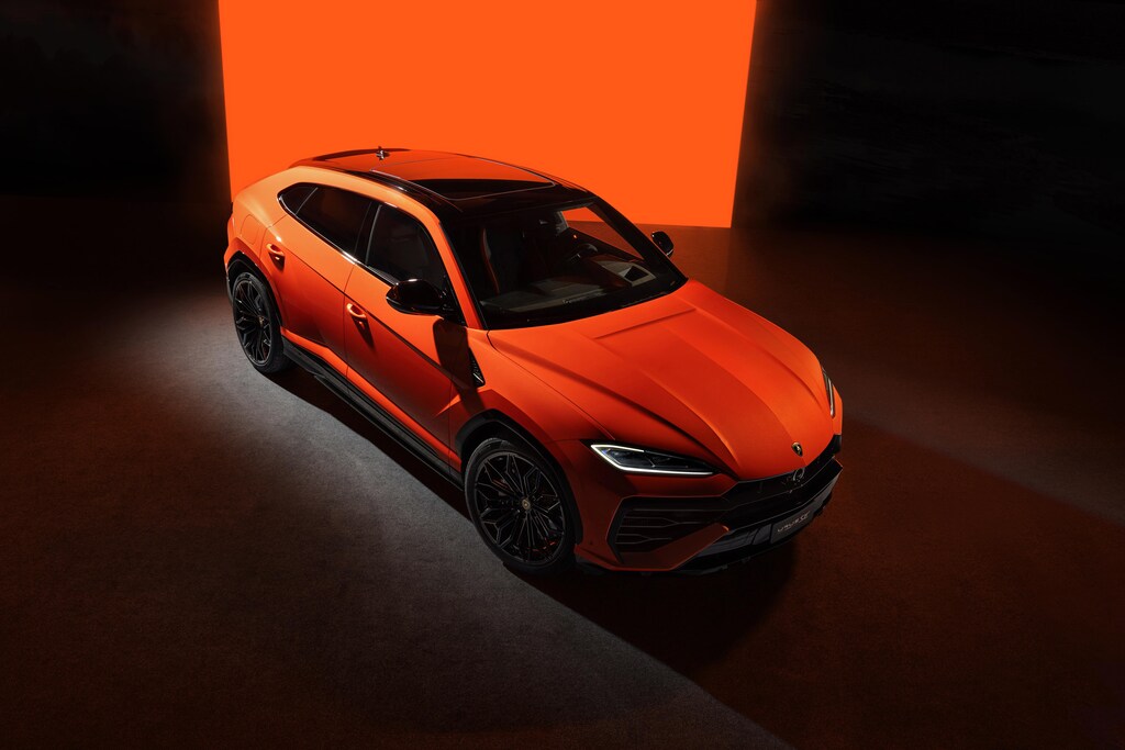 New 2025 Urus SE in Wayland, MA Near Boston, Cambridge