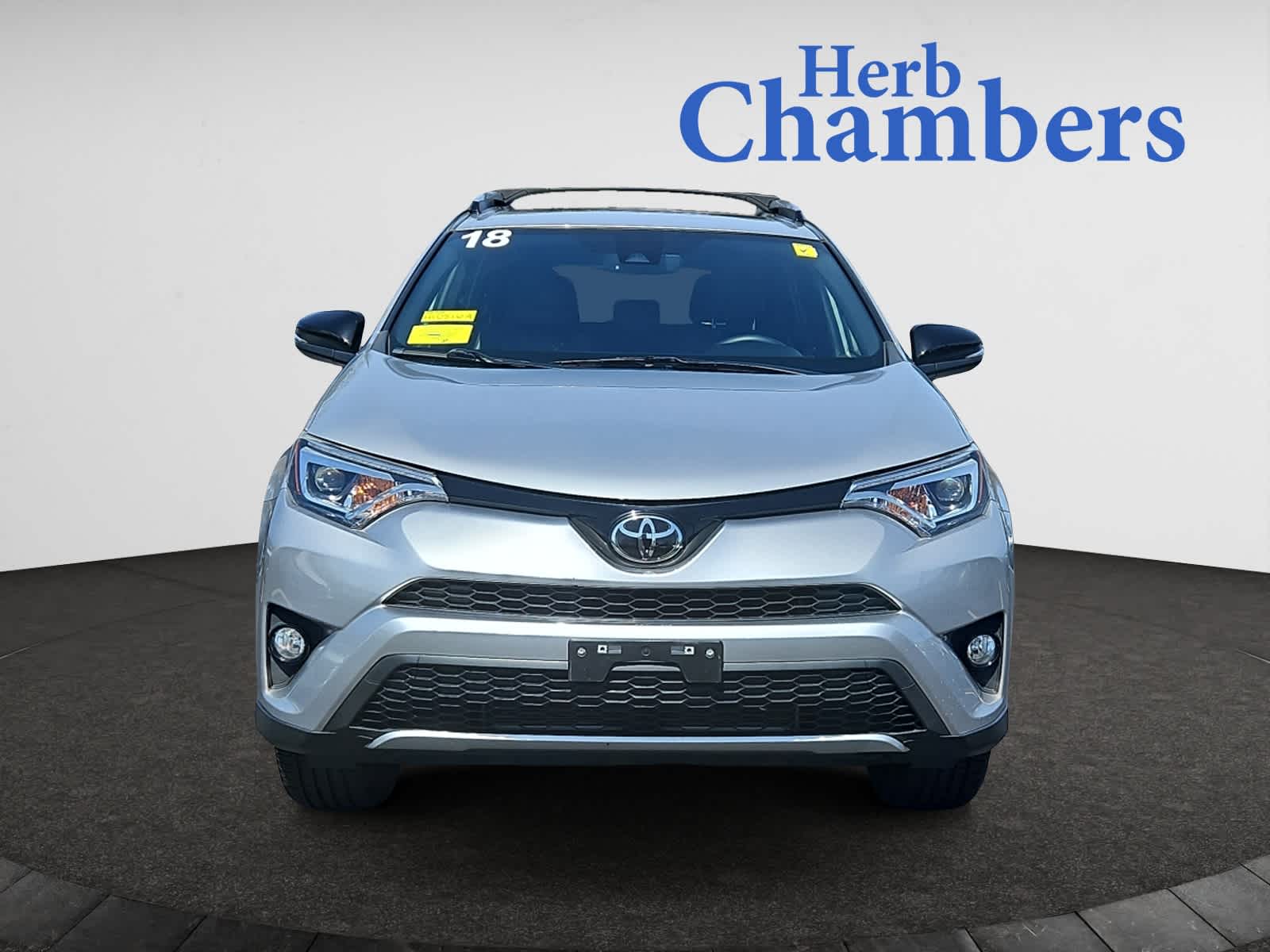 Used 2018 Toyota RAV4 SE with VIN JTMNFREV6JJ164961 for sale in Danvers, MA