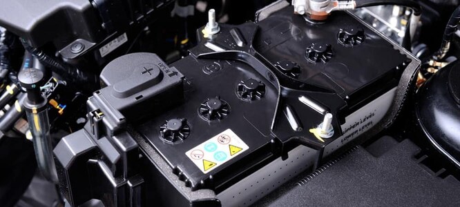 Car-Battery_30011821.jpg