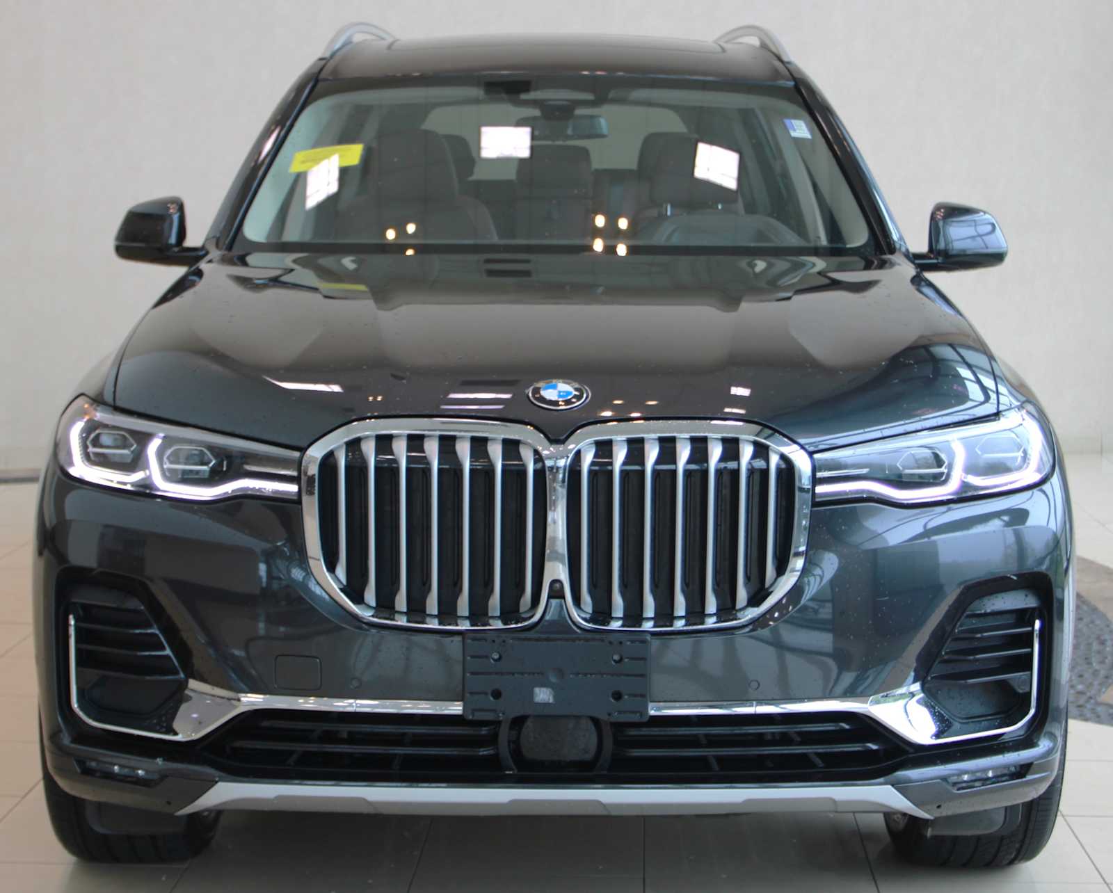 Used 2022 BMW X7 40i with VIN 5UXCW2C0XN9L04053 for sale in Sharon, MA