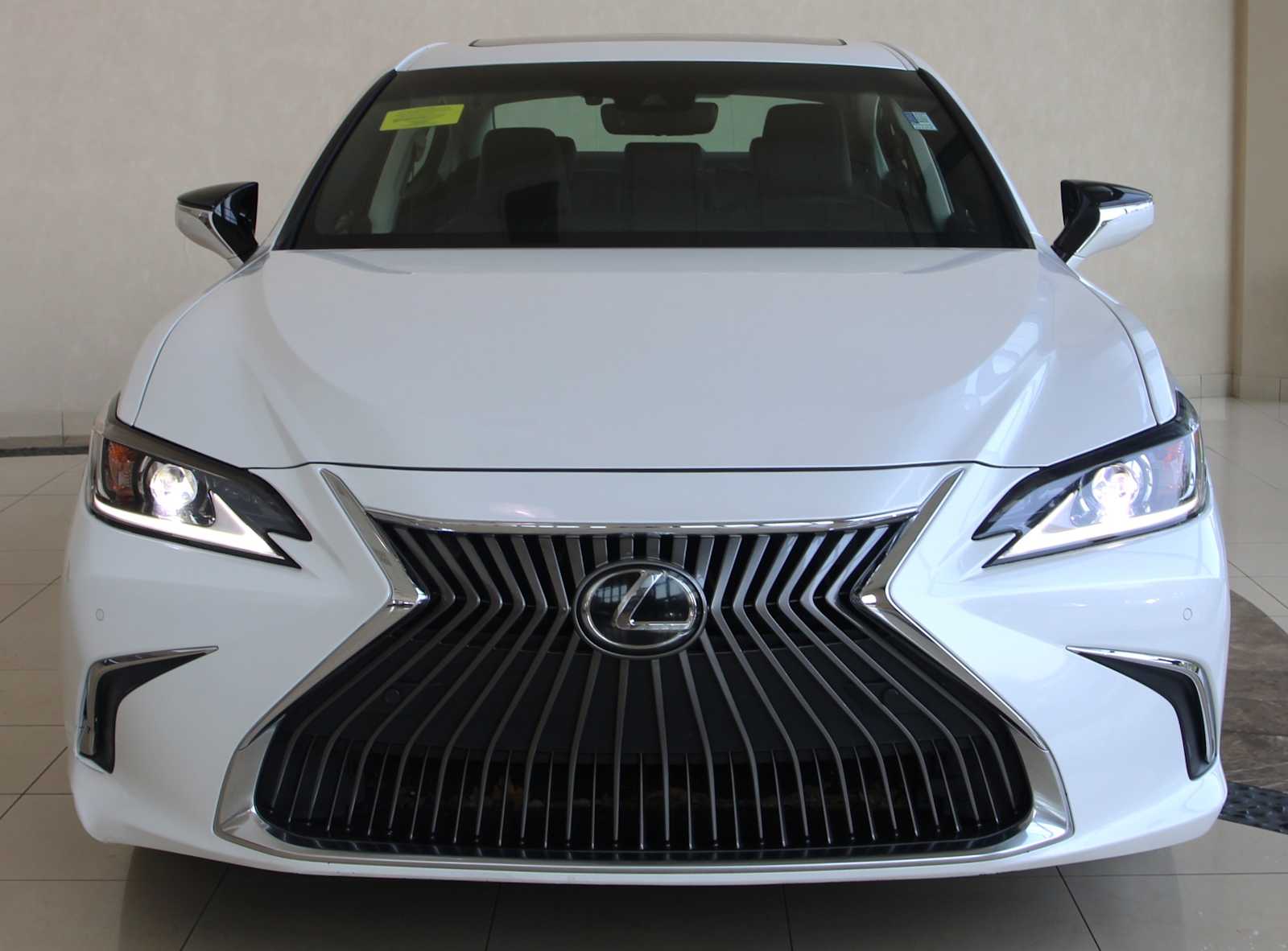 Used 2019 Lexus ES 350 with VIN 58ABZ1B18KU019342 for sale in Sharon, MA