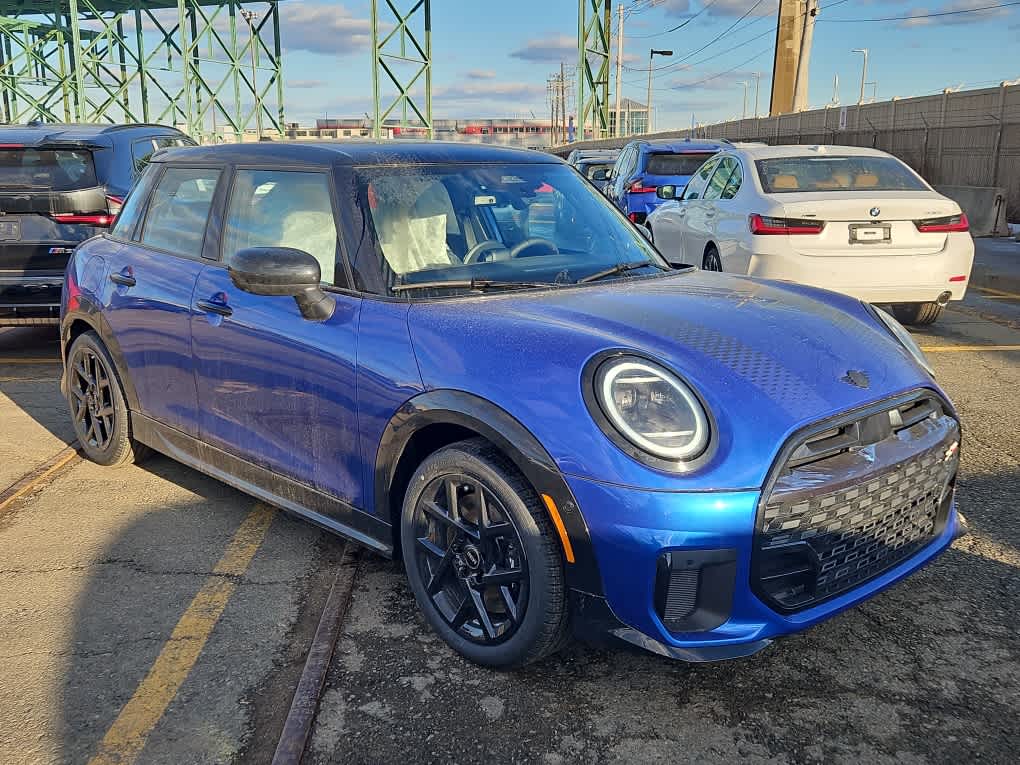 2025 MINI Hardtop 4 Door, new, $41,010 | VIN 2025 MINI Hardtop 4 Door, new, $41,010 | VIN