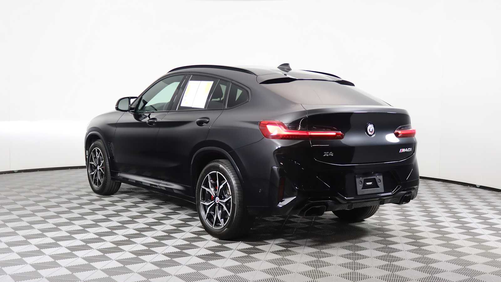 Used 2023 BMW X4 M40i with VIN 5UX43DT09P9N51592 for sale in Boston, MA