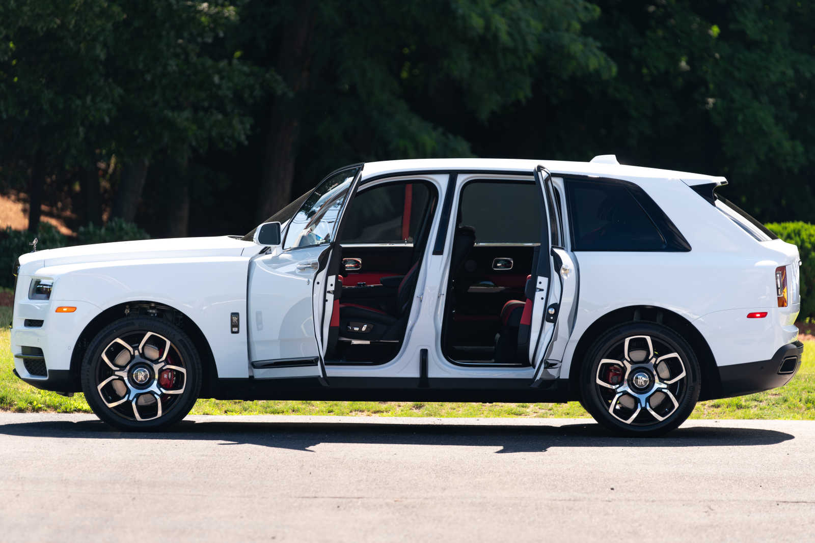 New 20 Rolls Royce Black Badge Cullinan For Sale at Rolls Royce ...