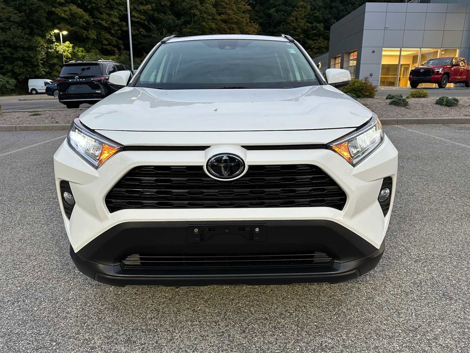 Used 2020 Toyota RAV4 XLE with VIN 2T3P1RFV5LC083218 for sale in Auburn, MA