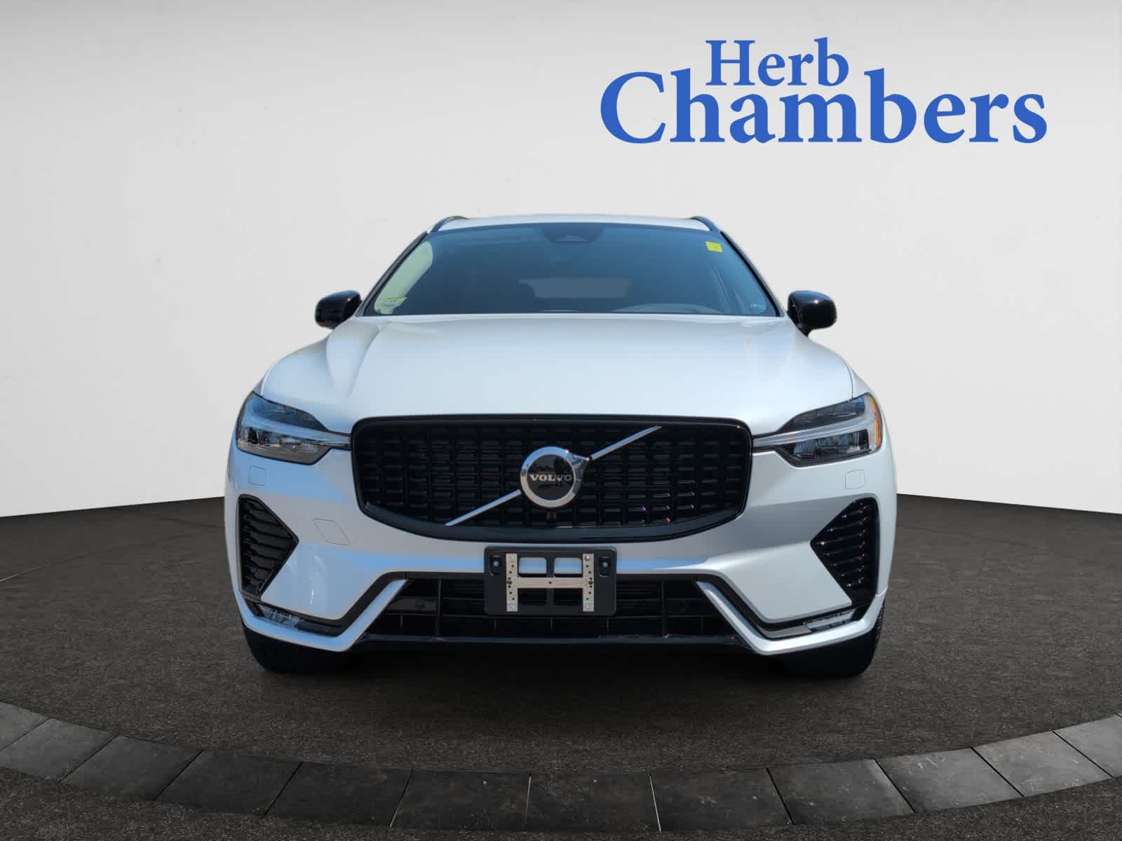 Used 2025 Volvo XC60 Core with VIN YV4M12RJ0S1020457 for sale in Norwood, MA