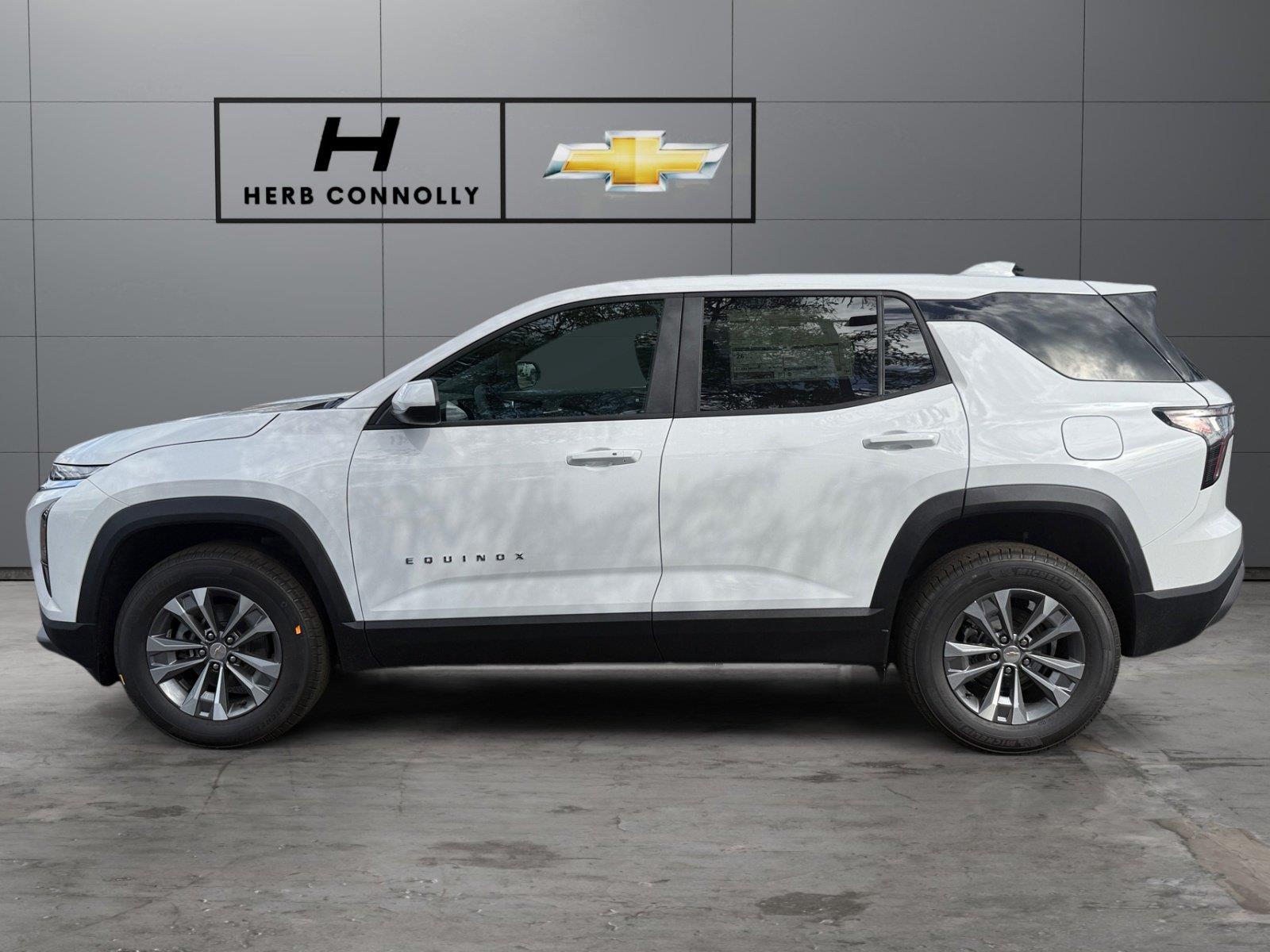 2027 Chevrolet Equinox LT - Photo 2