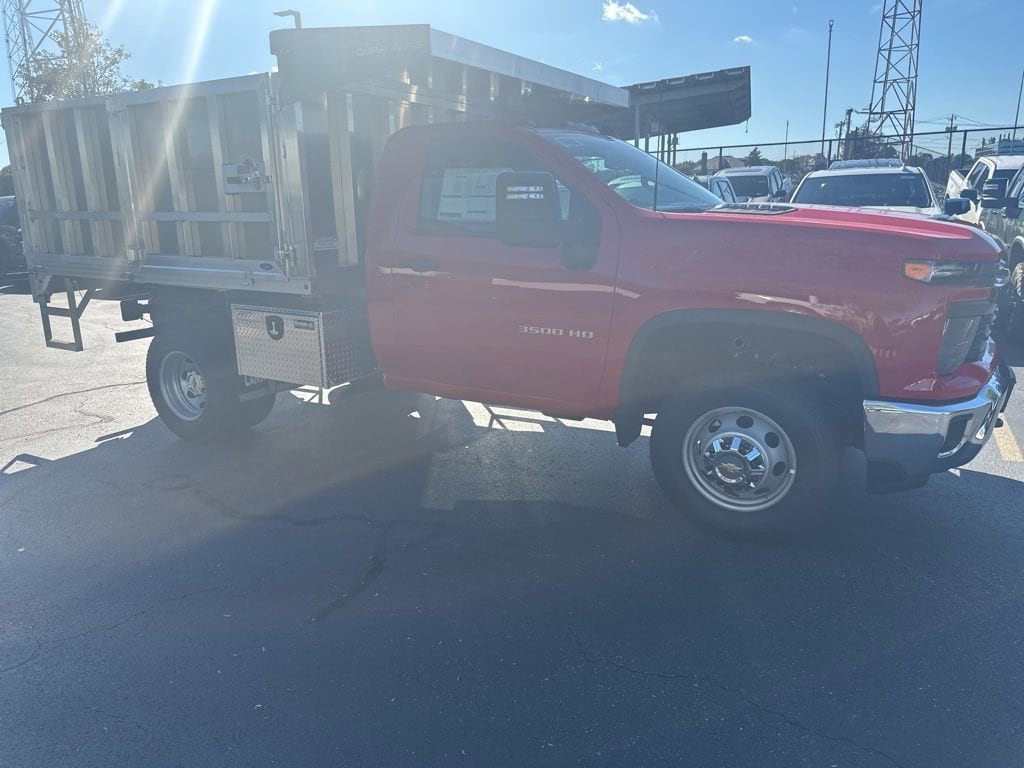 2025 Chevrolet Silverado 3500HD Work Truck's photo