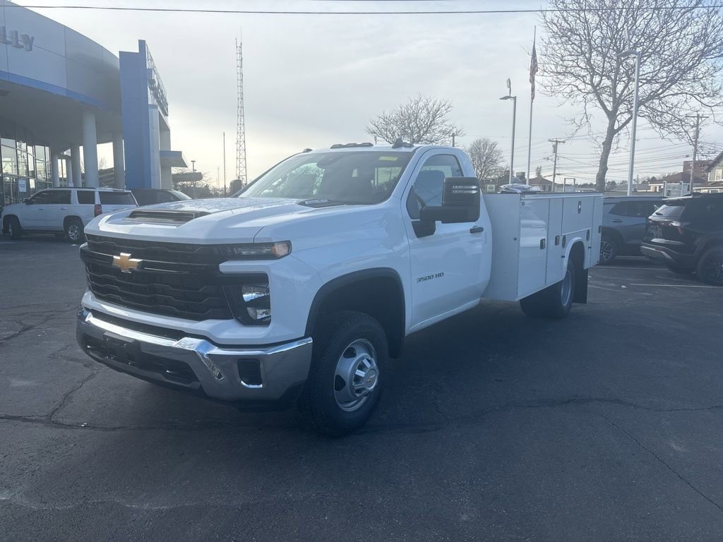 2026 Chevrolet Silverado 3500HD Work Truck's photo