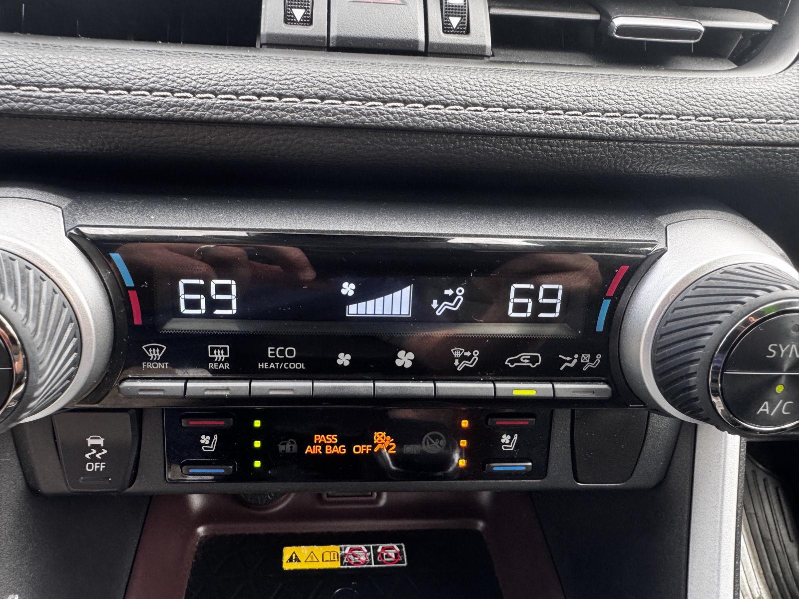 2023 Toyota RAV4 Limited - Photo 28