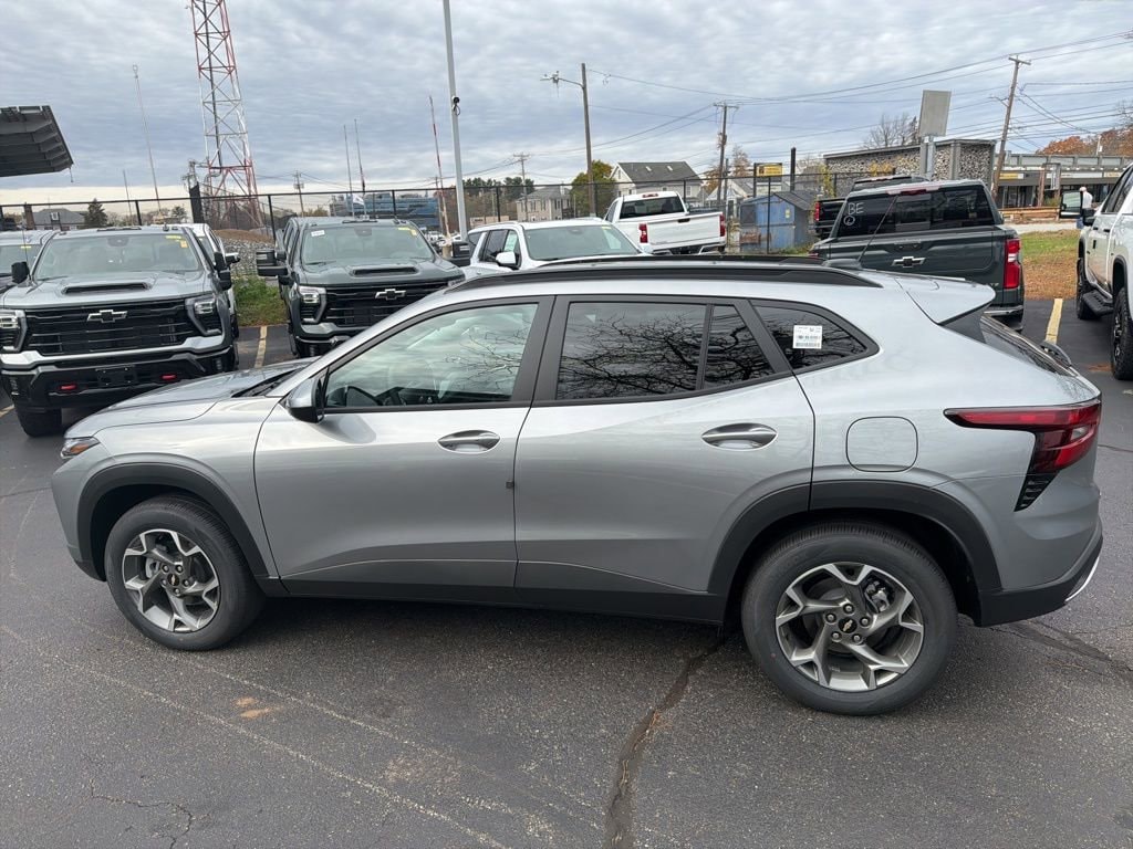 New 2026 Chevrolet Trax LT SUV