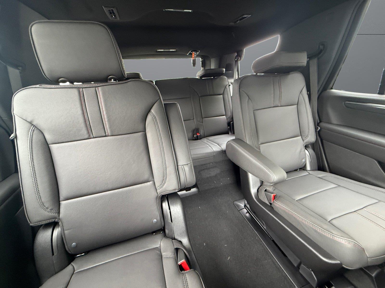 2026 Chevrolet Tahoe RST - Photo 18