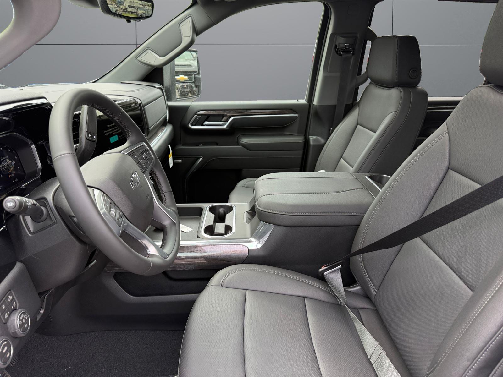 2026 Chevrolet Silverado 2500 HD LTZ - Photo 10