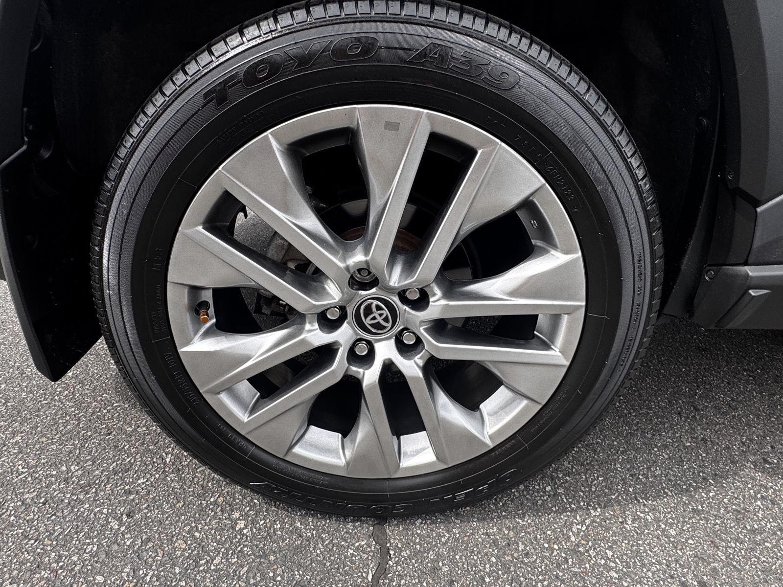 2023 Toyota RAV4 Limited - Photo 10