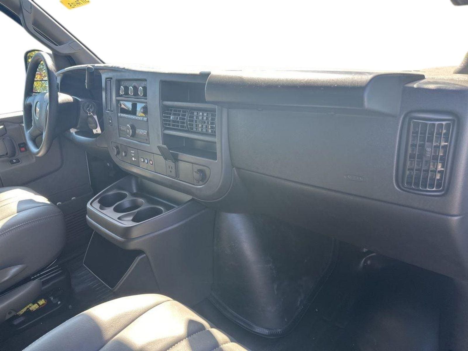 2025 Chevrolet Express Cargo Work Van - Photo 12