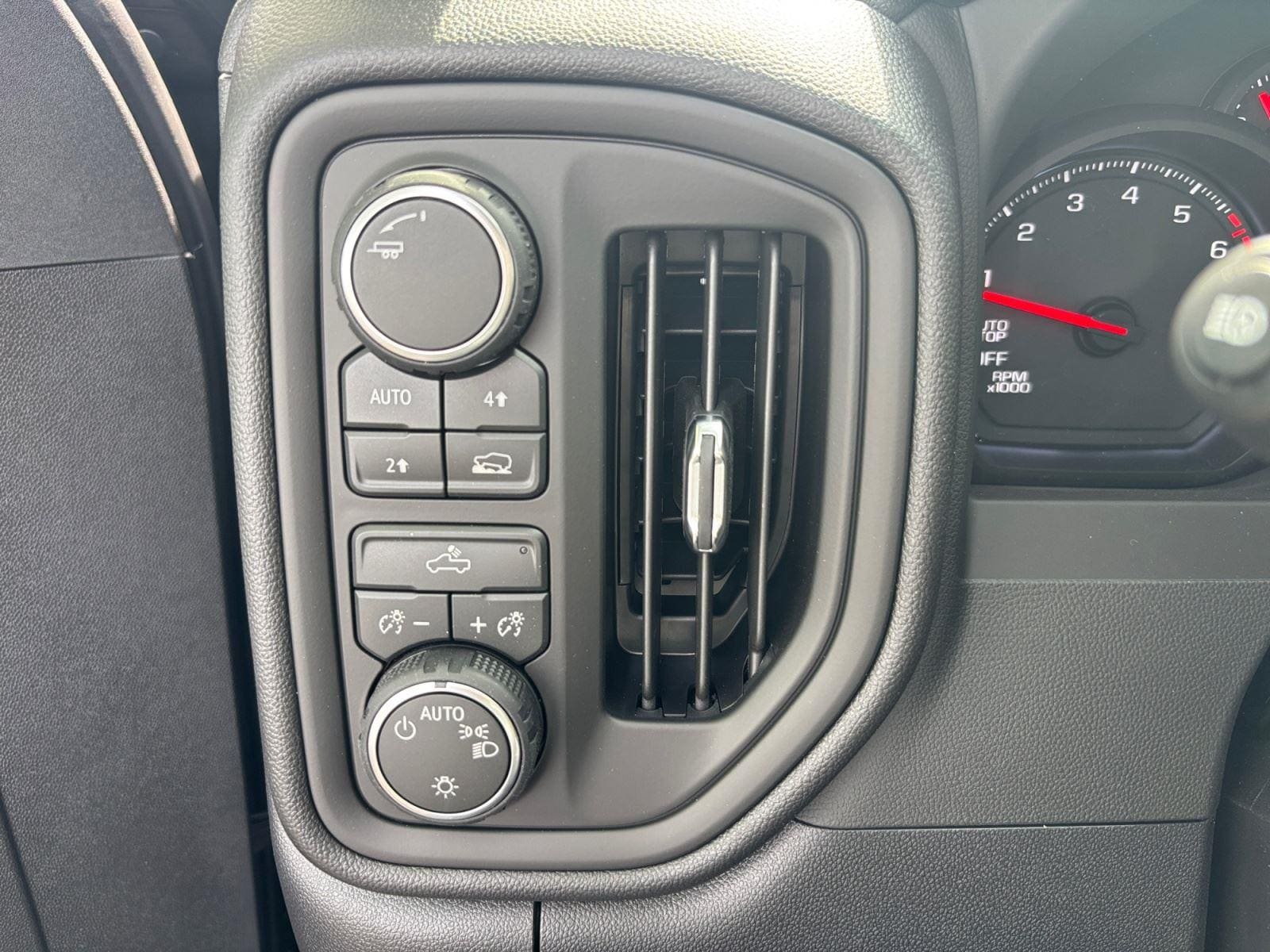 2026 Chevrolet Silverado 1500 Custom - Photo 23