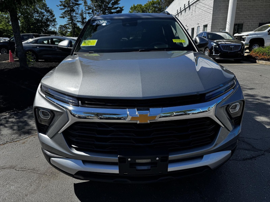 Used 2025 Chevrolet Trailblazer LT SUV