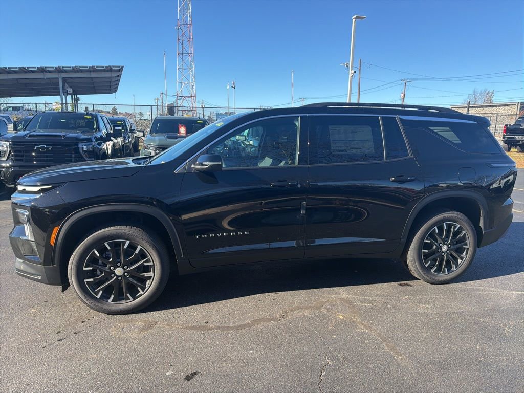 2026 Chevrolet Traverse photo 3