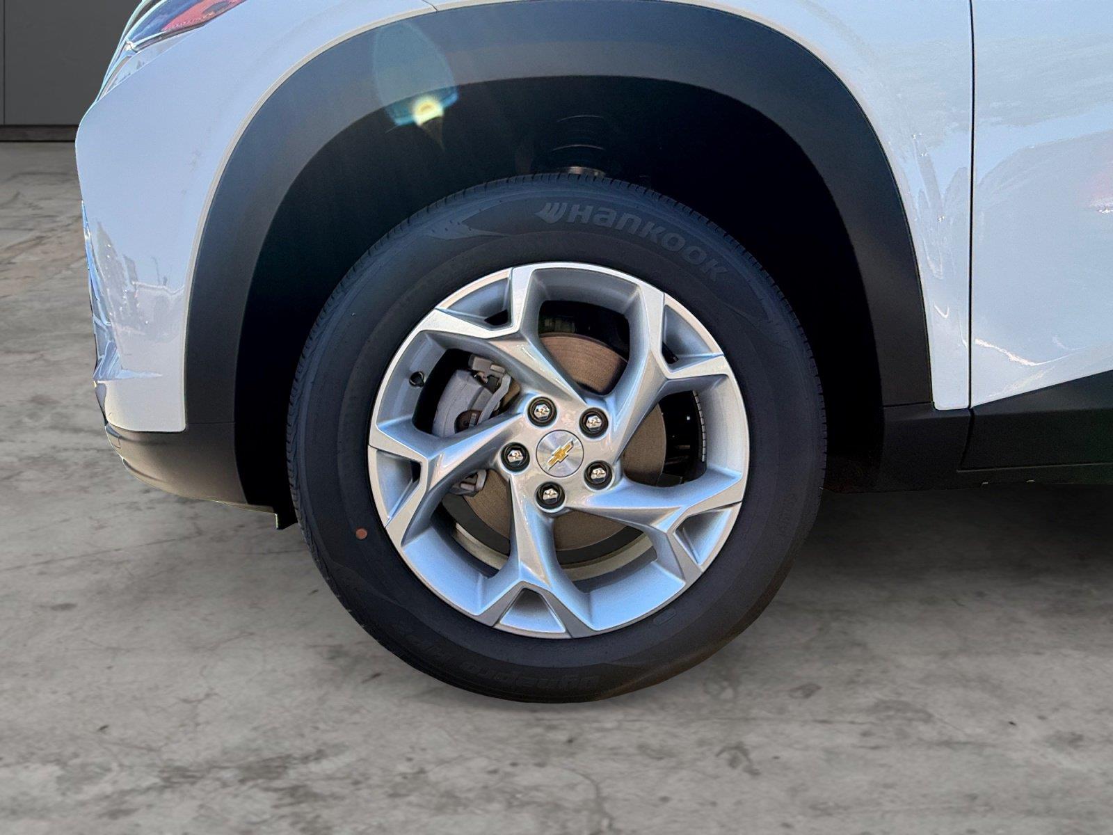 2026 Chevrolet Trax LS - Photo 9