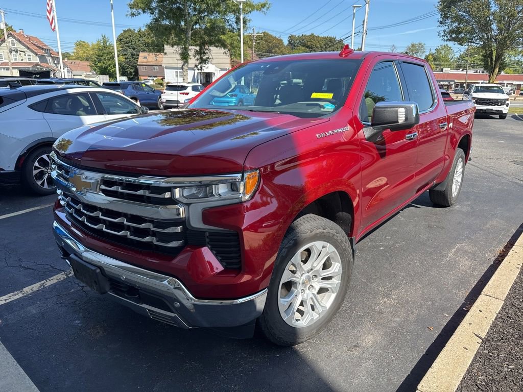 2023 Chevrolet Silverado 1500 LTZ photo 2