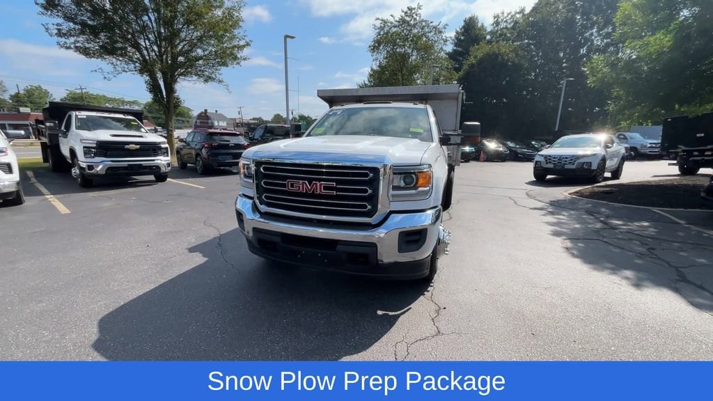 Used 2019 GMC Sierra 3500 HD Chassis Cab 4WD Reg Cab 137.5 WB, 59.06 CA Chassis Cab Truck