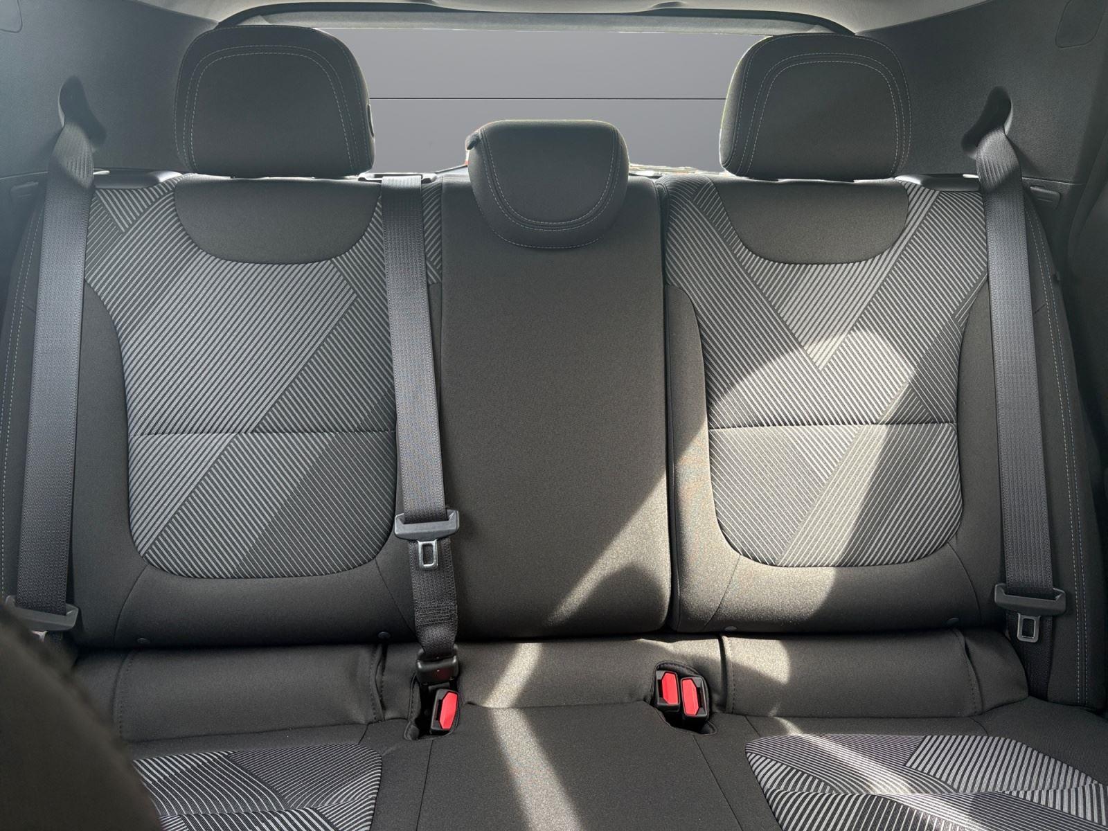 2027 Chevrolet Bolt LT - Photo 18
