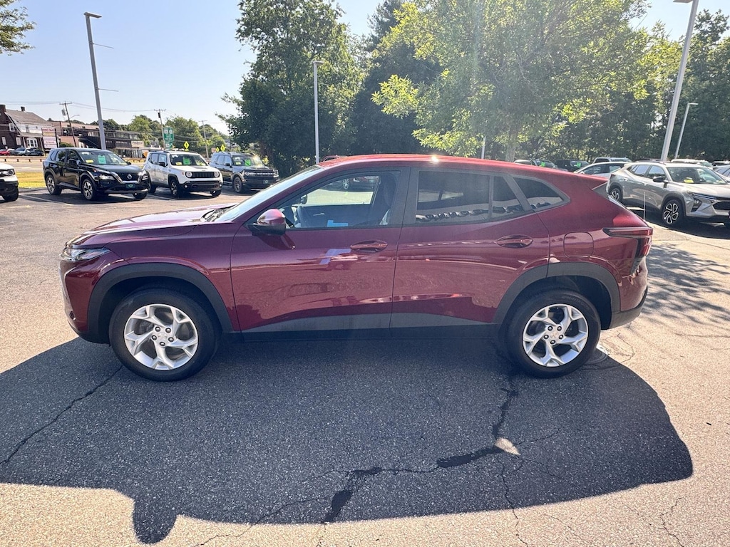 Used 2024 Chevrolet Trax LS SUV