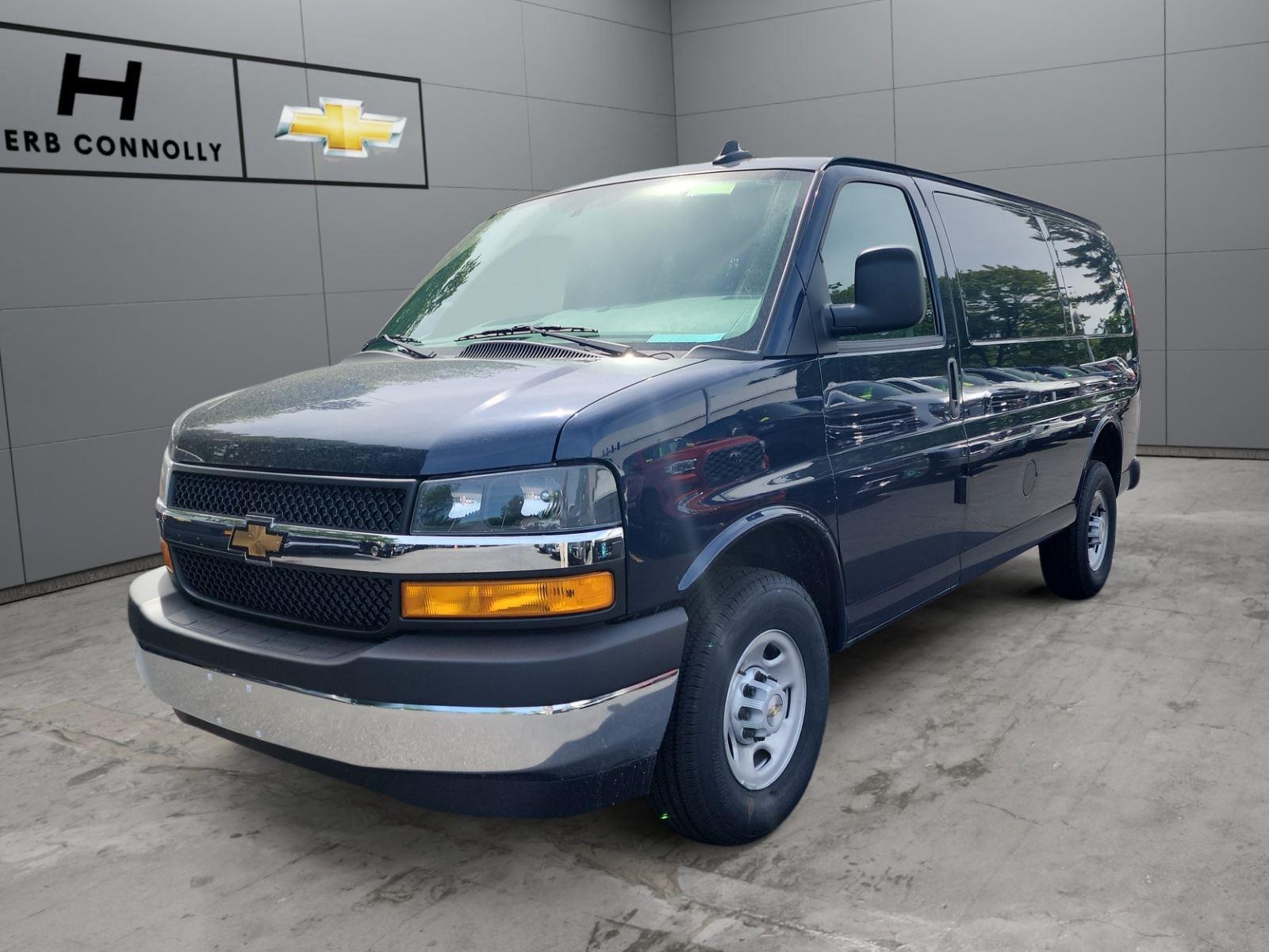 2026 Chevrolet Express 2500 Work Van HD's photo