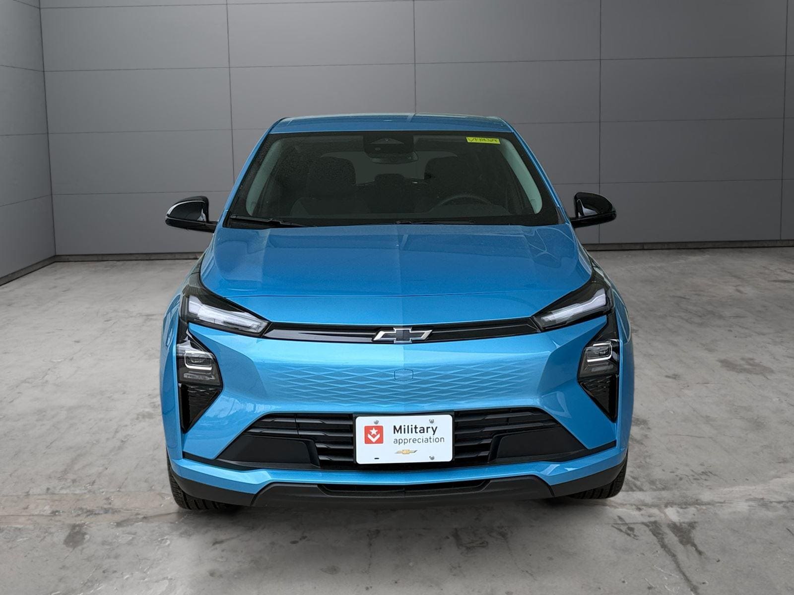 2027 Chevrolet Bolt LT - Photo 8