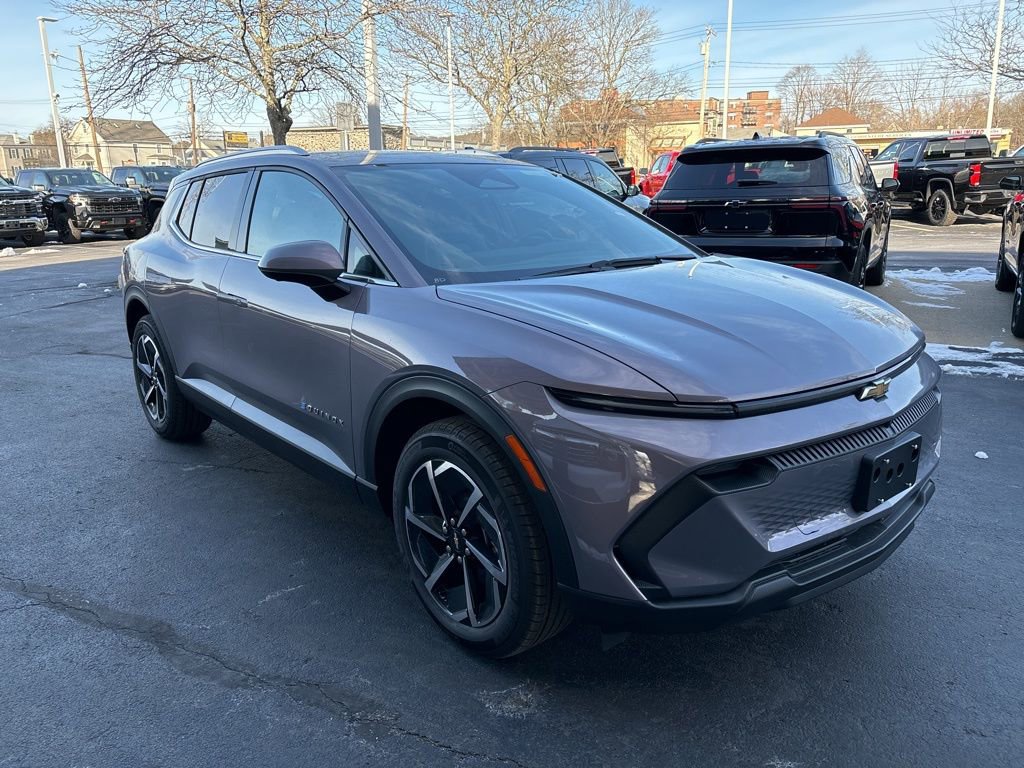 2026 Chevrolet Equinox EV 2LT's photo