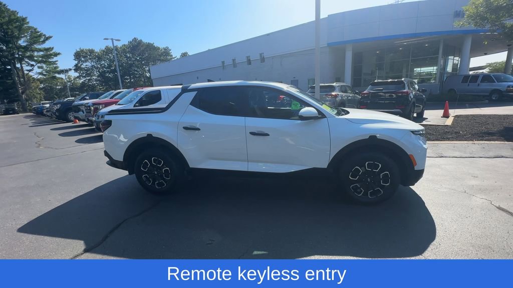2022 Hyundai Santa Cruz SE photo 3
