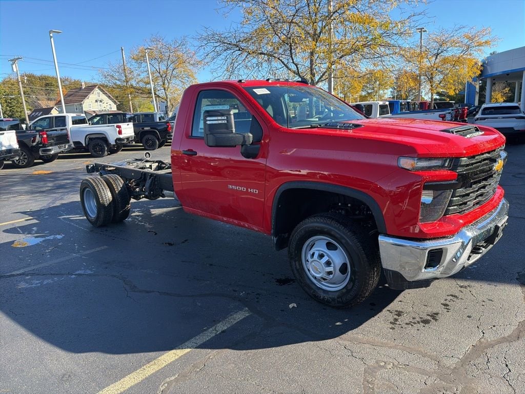 New 2026 Chevrolet Silverado 3500 HD Chassis Cab Work Truck Truck