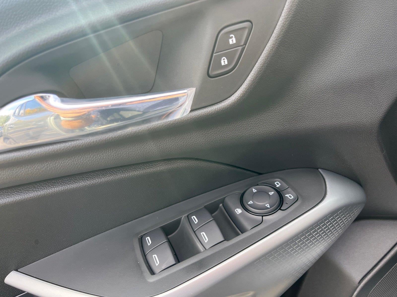 2026 Chevrolet Trax RS - Photo 17