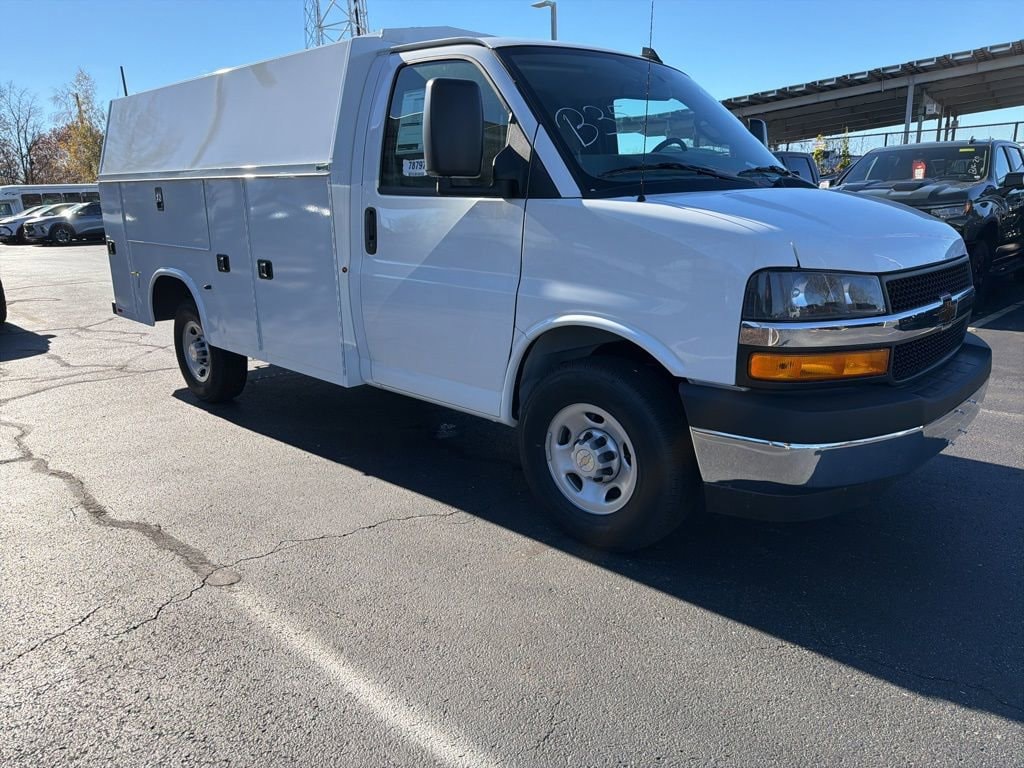 New 2025 Chevrolet Express Cutaway 3500 1WT Cutaway Van