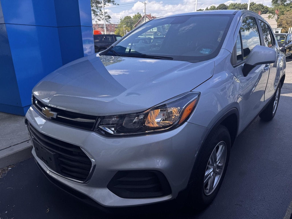 Used 2022 Chevrolet Trax LS SUV