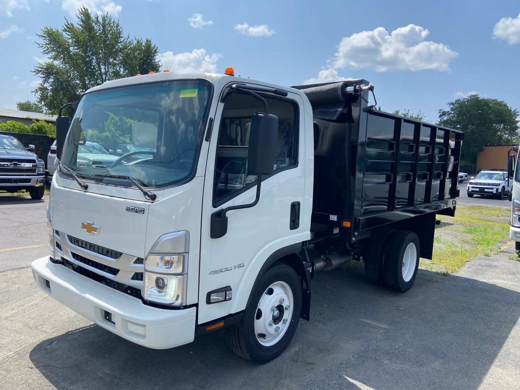2024 Chevrolet Silverado 4500HD photo 2