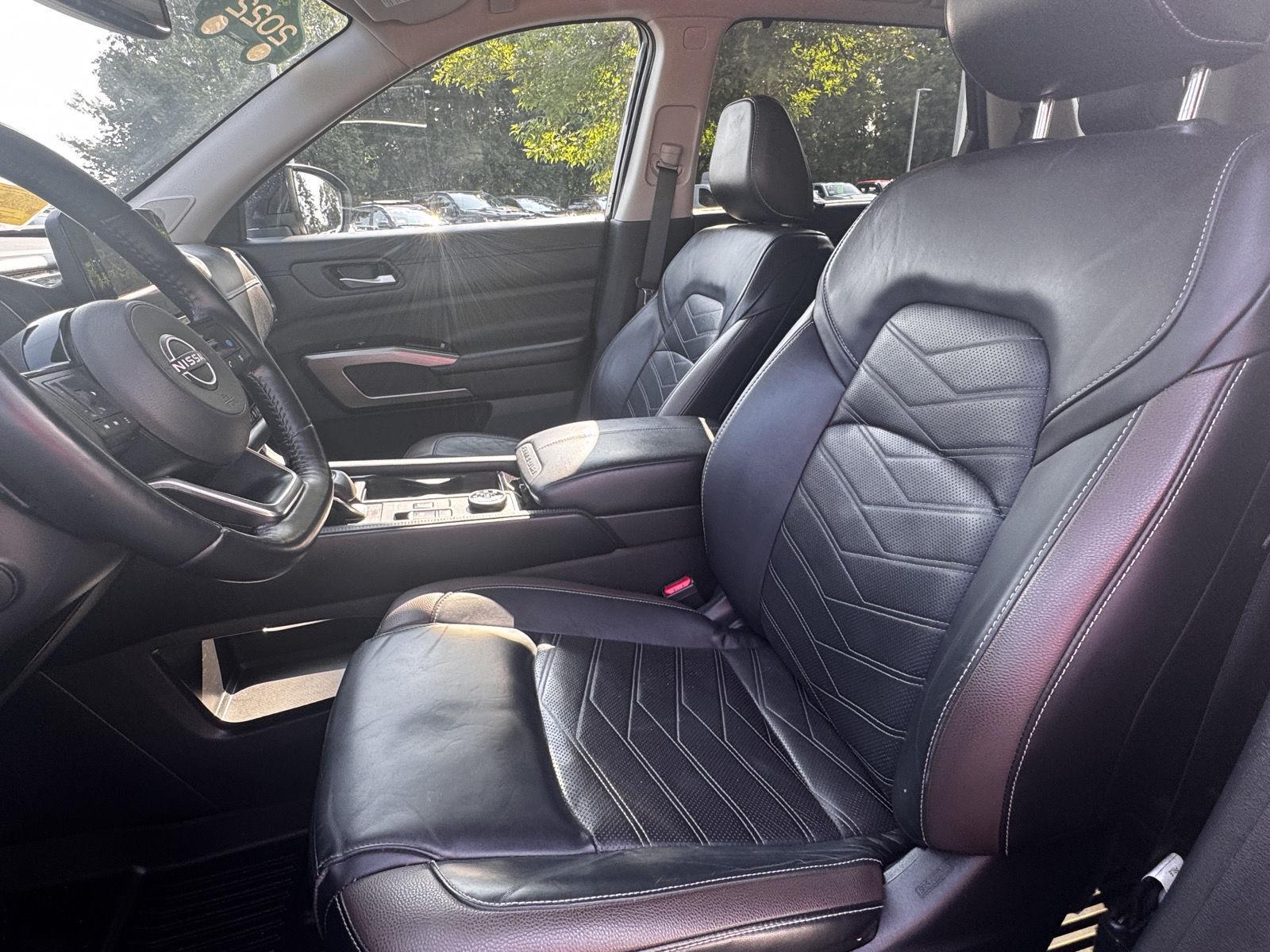 2022 Nissan Pathfinder Platinum - Photo 14