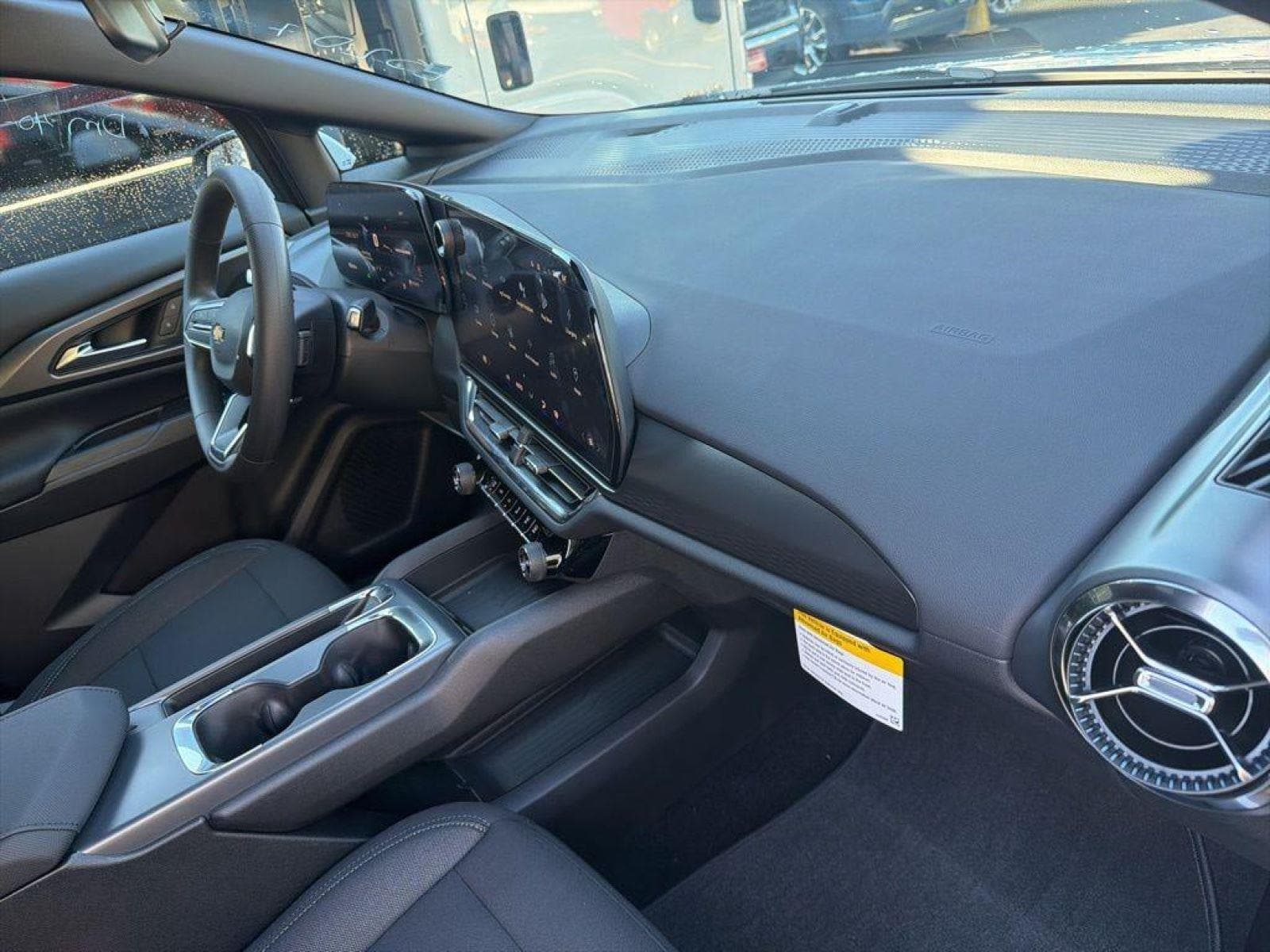 2026 Chevrolet Equinox EV 1LT - Photo 18