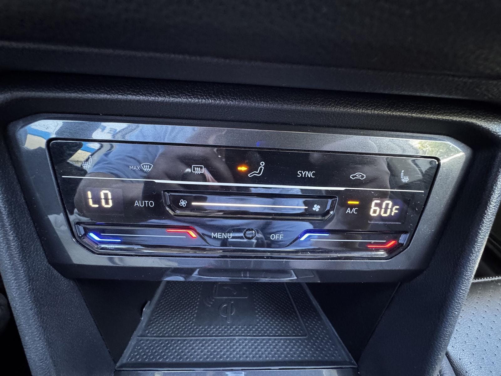 2022 Volkswagen Tiguan SE - Photo 30