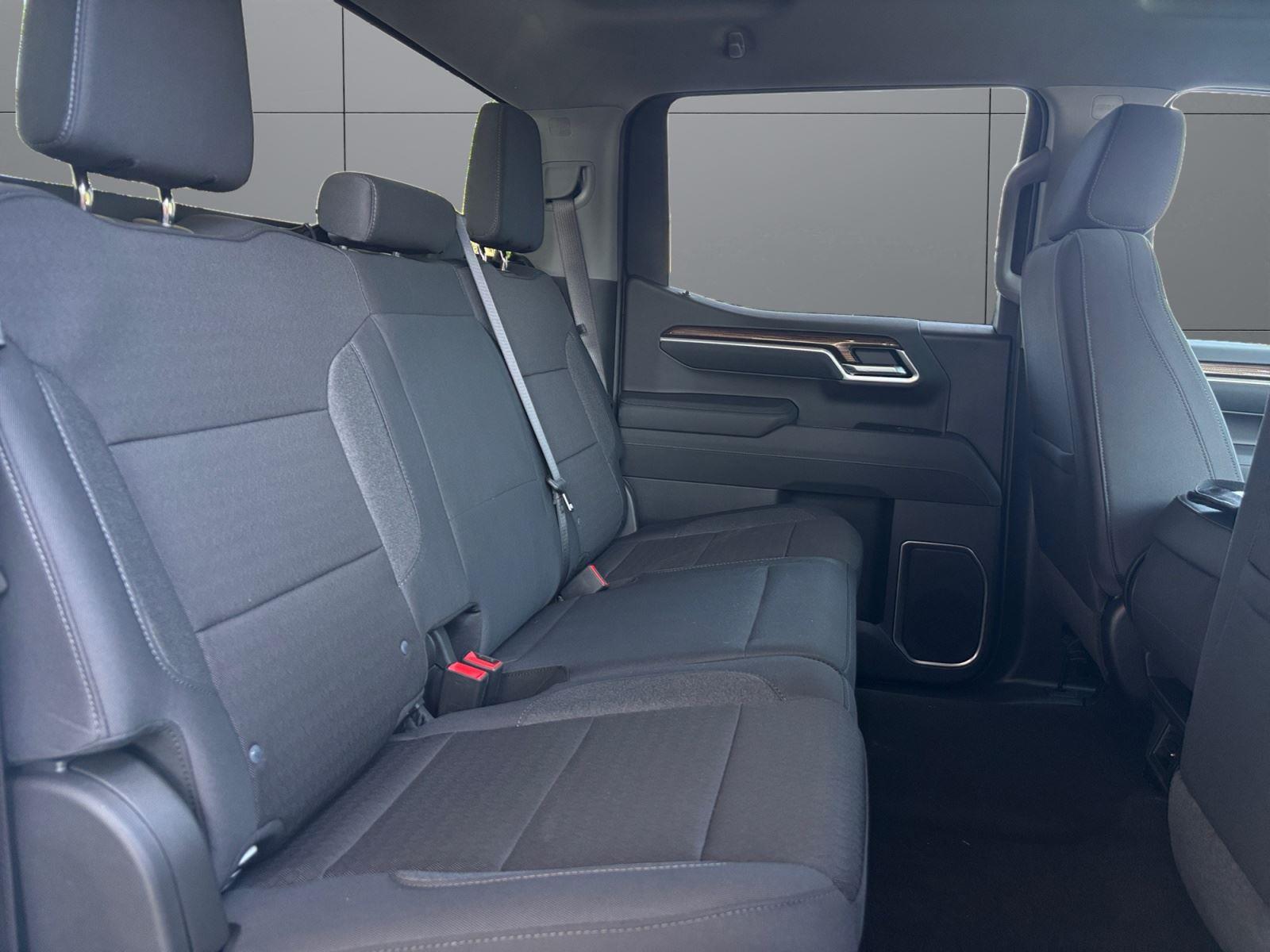 2026 Chevrolet Silverado 1500 LT - Photo 18